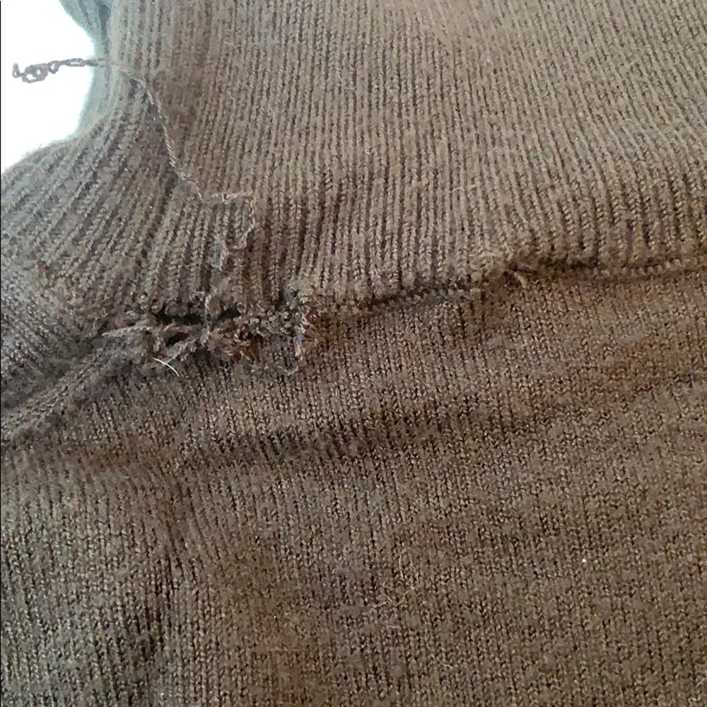 Turtle neck - Picture 2 of 3